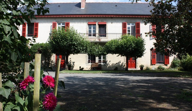 La Maison de l'Ousse, a bed-and-breakfast in Béarn, near Lourdes and Pau.