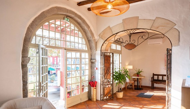 LA MAISON OPPOCA
