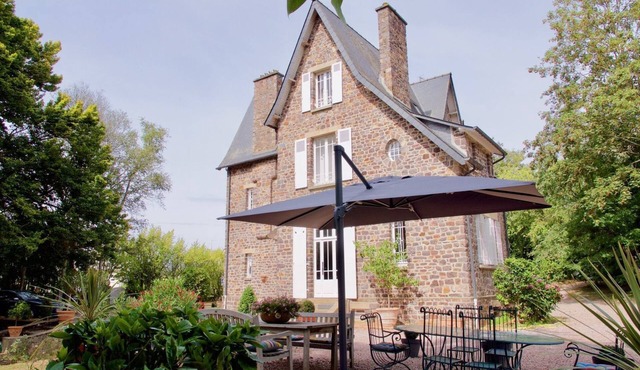 La Maison Rouge