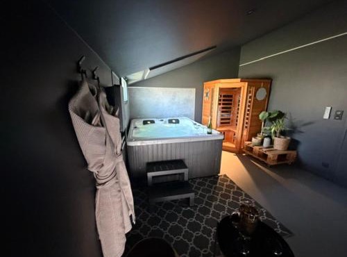 La suite Napoléon, luxueuse Loveroom, Spa et bien-être