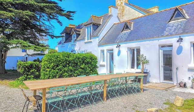 Large family house by the beaches
