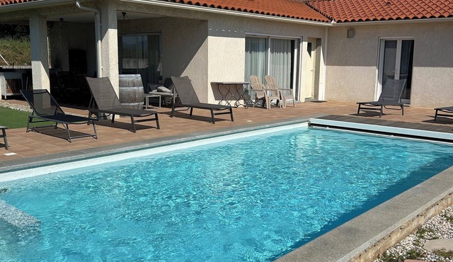 Large house with private pool in Latour-Bas-Elne