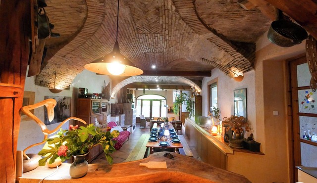 Large mountain cottage for 9 people, barrel sauna, in nature, Gap Hautes-Alpes