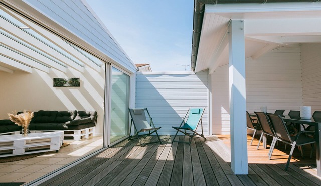 Le Basta House