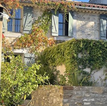 Le Domaine de La Tuilerie - Gîte de charme en bord de rivière avec piscine
