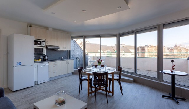 Le Mancini - Appt 1 chambre avec Parking et Terrasse