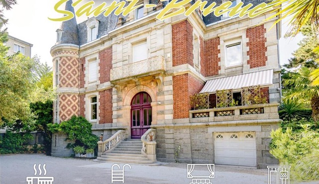 Le Manoir - Cinéma, Jacuzzi, Piscine & Sauna