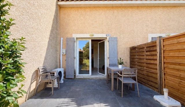 Le Nid du Mas, 2 pers pool in Calvisson
