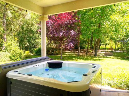 Le Parc Jean Édouard - Spa avec jacuzzi privé - Superbe villa 4 chambres - 9 couchages - 6 lits - Cheminée électrique - Parking - Climatisation réversible- Terrasse ombragée et grand jardin
