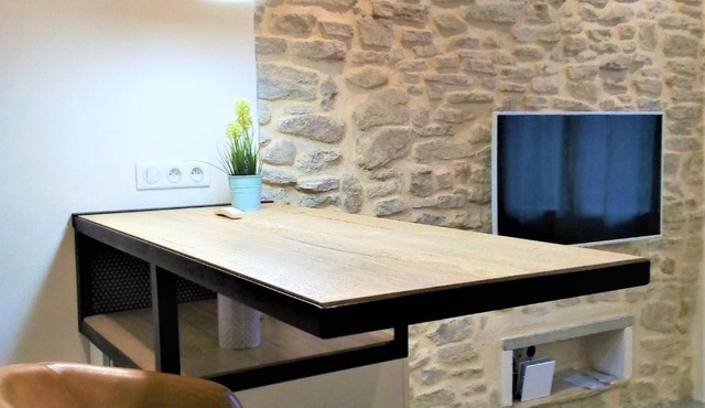 Le Petit Studio - 15 m2 - Centre Ville - Sorgue à 50 m
