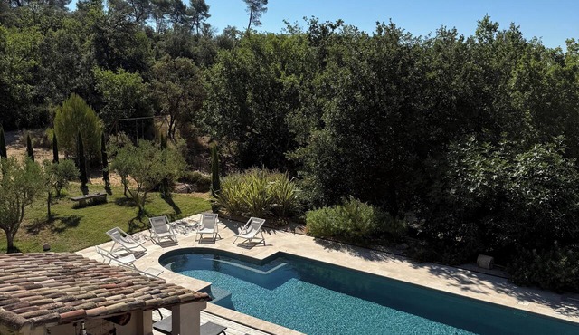 Les Gardis — An Exceptional Provençal Mas in the Heart of the Luberon