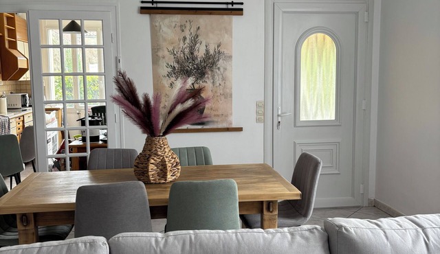 Les rosiers welcomes you for 8 people Cosy house near La Rochelle