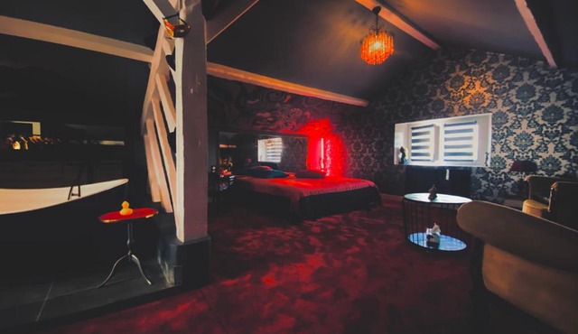 Loft Love-Room