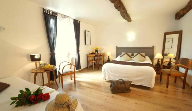 Logis Auberge La Barguillère