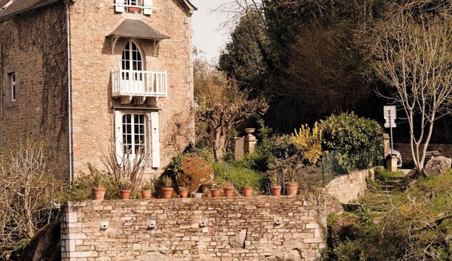 Logis Hôtel and restaurant La Pension du Moulin