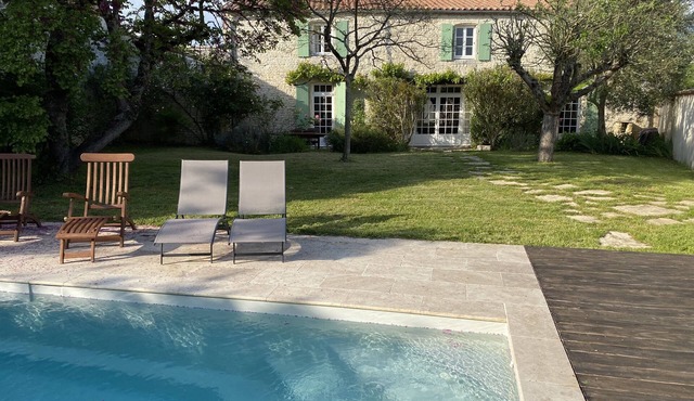 Magnificent 16th century farmhouse with swimming pool close beach Chatelaillon