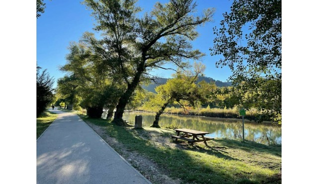 MAGNIFICENT, COMFORTABLE VILLA ON THE VERDON