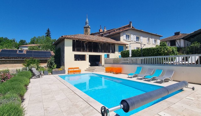 Maison Avec Grange & Piscine vue Pyrénées