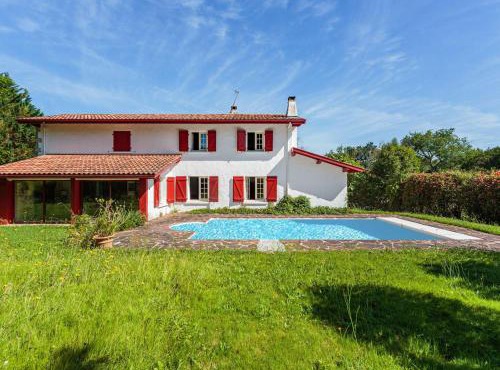 Maison basque à Espelette avec piscine, jardin, barbecue et proche du centre - FR-1-4-697