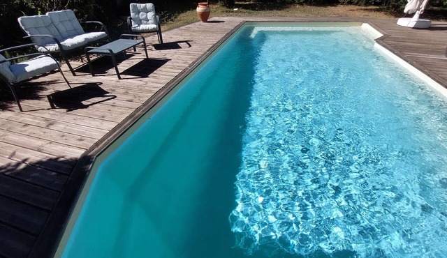 Maison Calme Avec Piscine de 150 m2 à Proximité du Centre