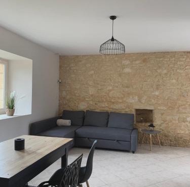Maison chaleureuse à la campagne