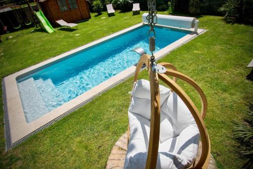 Maison conviviale avec jardin proche Avignon + piscine partagée