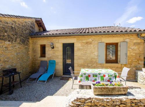 Maison de plain-pied près de Sarlat avec terrasse et barbecue - FR-1-616-28