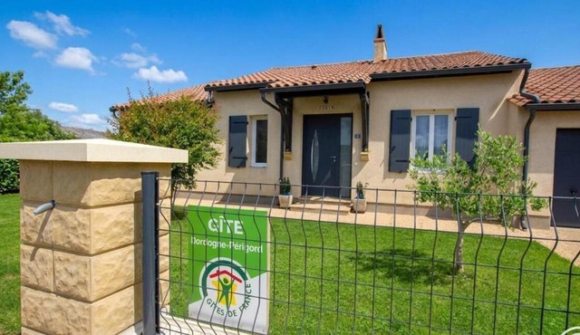 Maison paisible avec terrasse et jardin proche sites préhistoriques - FR-1-616-339