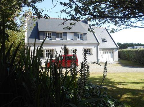 Maison spacieuse avec jardin à Plogoff
