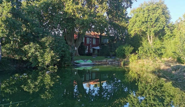 Mas on large wooded plot with natural swimming pond.