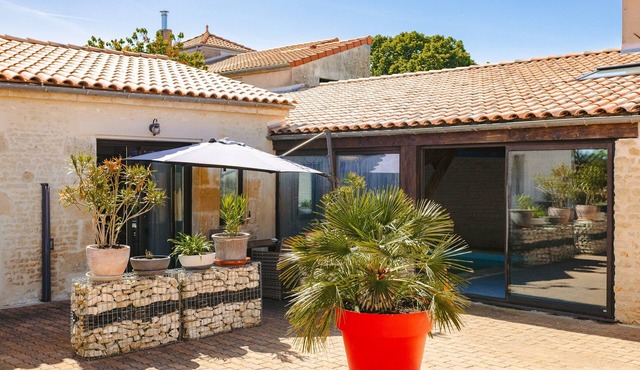 Mimosa and Rétaise Gîte with Terrace, Pool, and Air Conditioning by Kaz'Concept