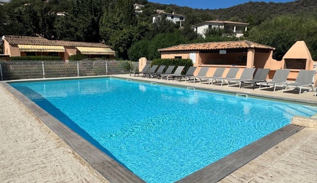 Mini-villa with swimming pool (2 to 4 people) 400m from the beach, Tarco - Corse du Sud