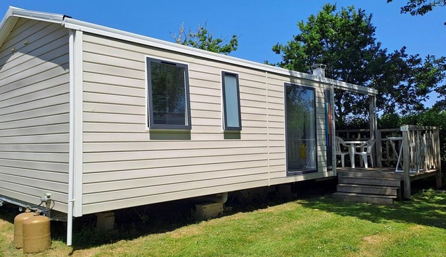 Mobile home 30m² with terrace in Tréguennec for 6 people