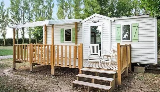 Mobile Home | Classic | 2 Bedrooms | 4–6 people | Raised Deck