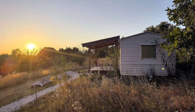 Mobile Home “Le Cottage du Lavoir” with Pool, Shared Terraces and Garden