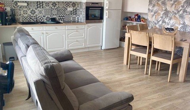 Modern F3 with Air Conditioning and WiFi Near Thermal Baths