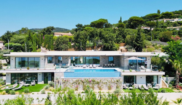 New luxury villa with magical sea view over the Gulf of St Tropez