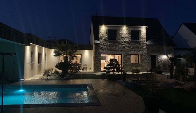 NEW: VILLA by the sea with swimming pool and spa