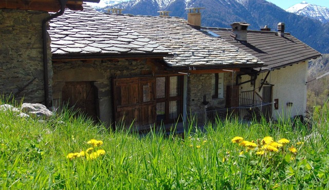 Newly renovated accommodation in mountain house at the foot of Mt. Nebin