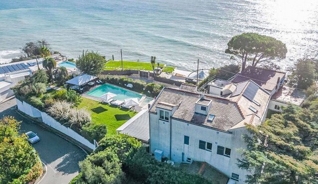 Nice apartment for 6 people with WIFI, pool, TV, patio and pets allowed