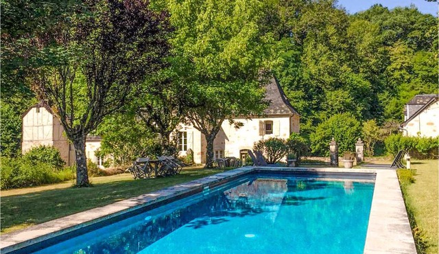 Nice Home In Sarrazac