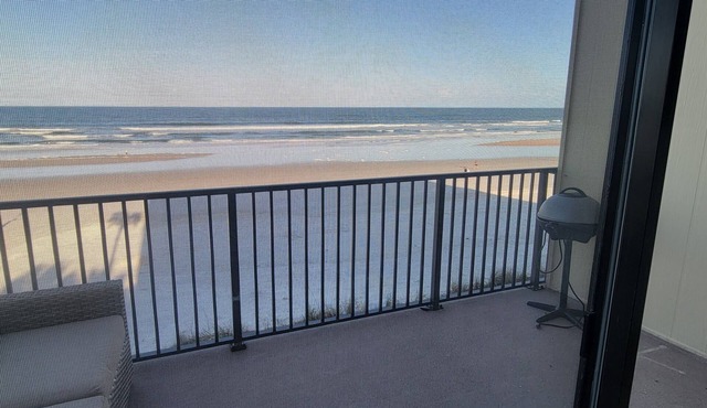 Oceanfront corner townhouse. Tennis/pickleball. Crescent Beach. St. Augustine. in St. Augustine