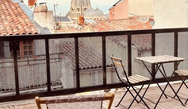 Panier Duplex — Terrace with Panoramic View of the Sea and the Rooftops of Marseille