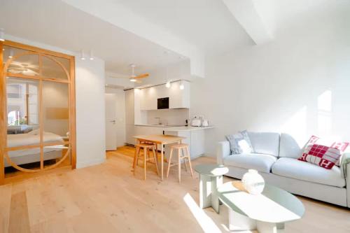 Petit Gambetta l Bright & AC l Shellter-Rentals