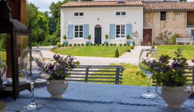 Petite Mirabel - in grounds of Chateau Mirabel