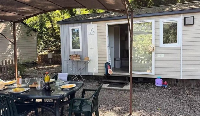 Provence Mobile Home, 2 Bedrooms, Sleeps 2–5 – Air Conditioning, Sleeps 5