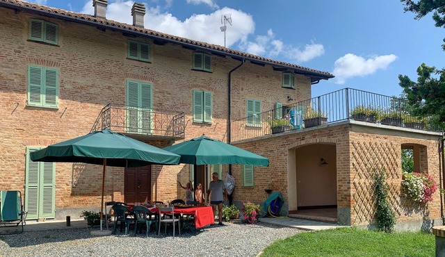 Relais Podere Le Gaggie apt. "La Terrazza" Asti Alba Nizza