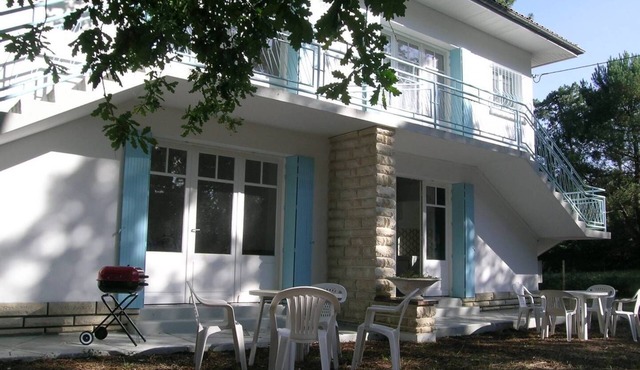 Ronce-les Bains - GROUND FLOOR APARTMENT left - 90m from the BEACH