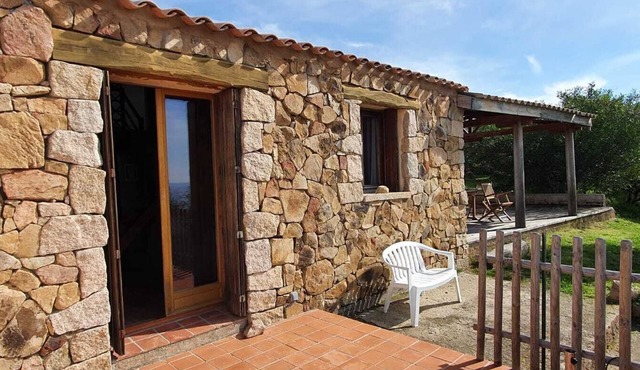 Sagone sheepfold-style house 180° sea view