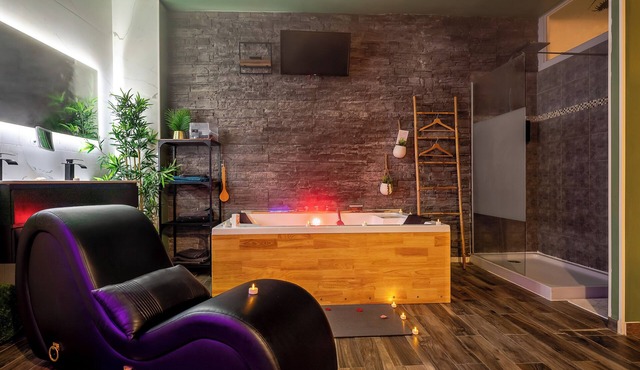 Secret Love Room Perpignan Full Équipé et Parking Privée